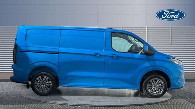 Ford Transit Custom 320 L1 Diesel Fwd 2.0 EcoBlue 150ps H1 Van Limited - Image 5